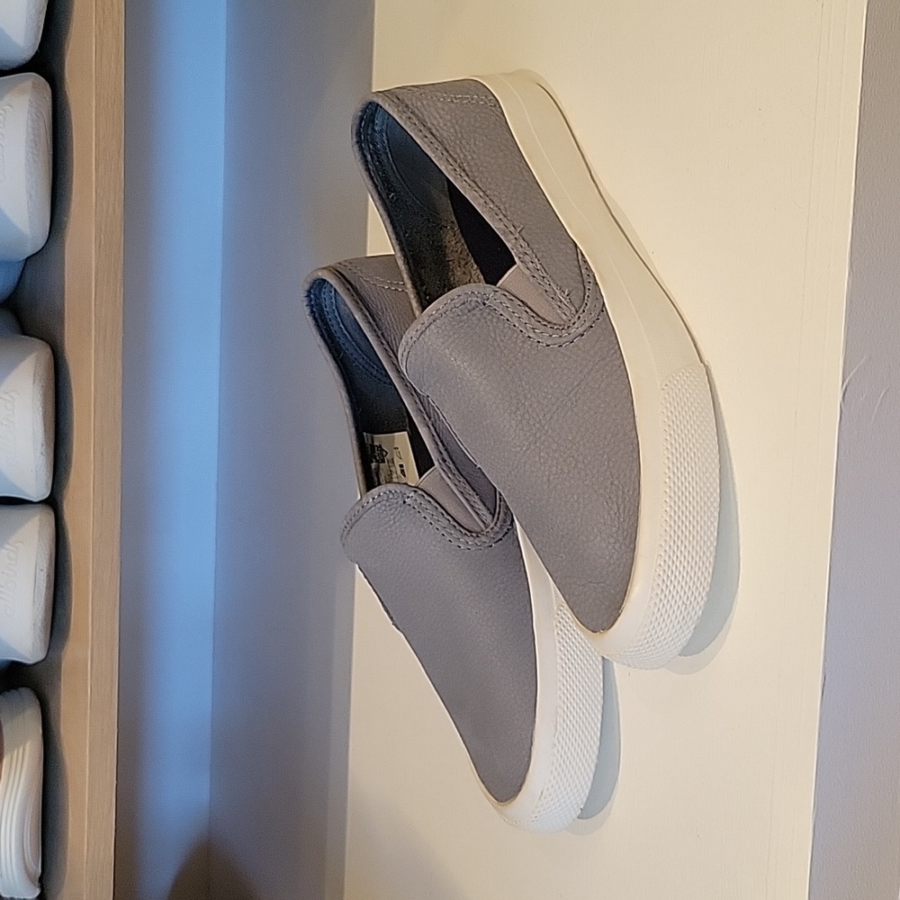 Sperry Leather slip-on loafers women's 6.5 Grey